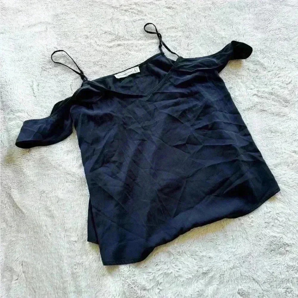 Abercrombie & Fitch Black Cold Shoulder Ruffle Tank size S - Picture 1 of 3